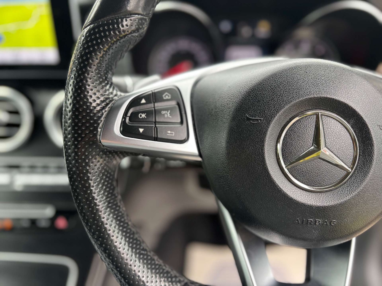 Used Mercedes-Benz GLC 2015 for sale - 76601636: Photo 46