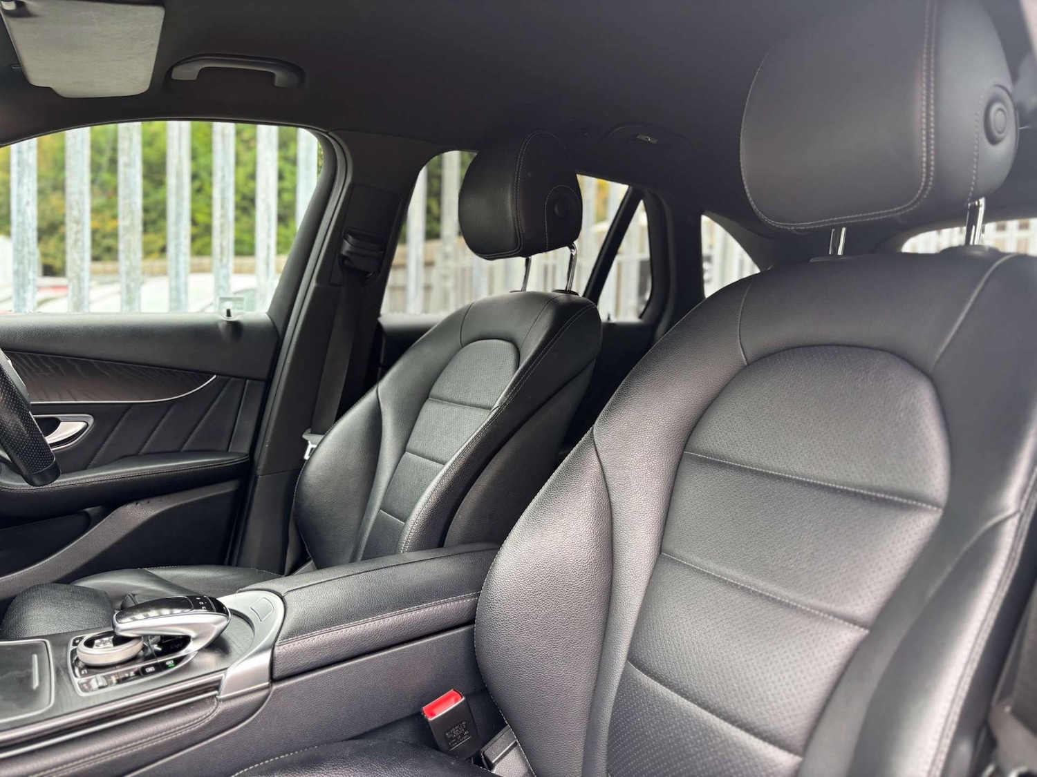 Used Mercedes-Benz GLC 2015 for sale - 76601636: Photo 48