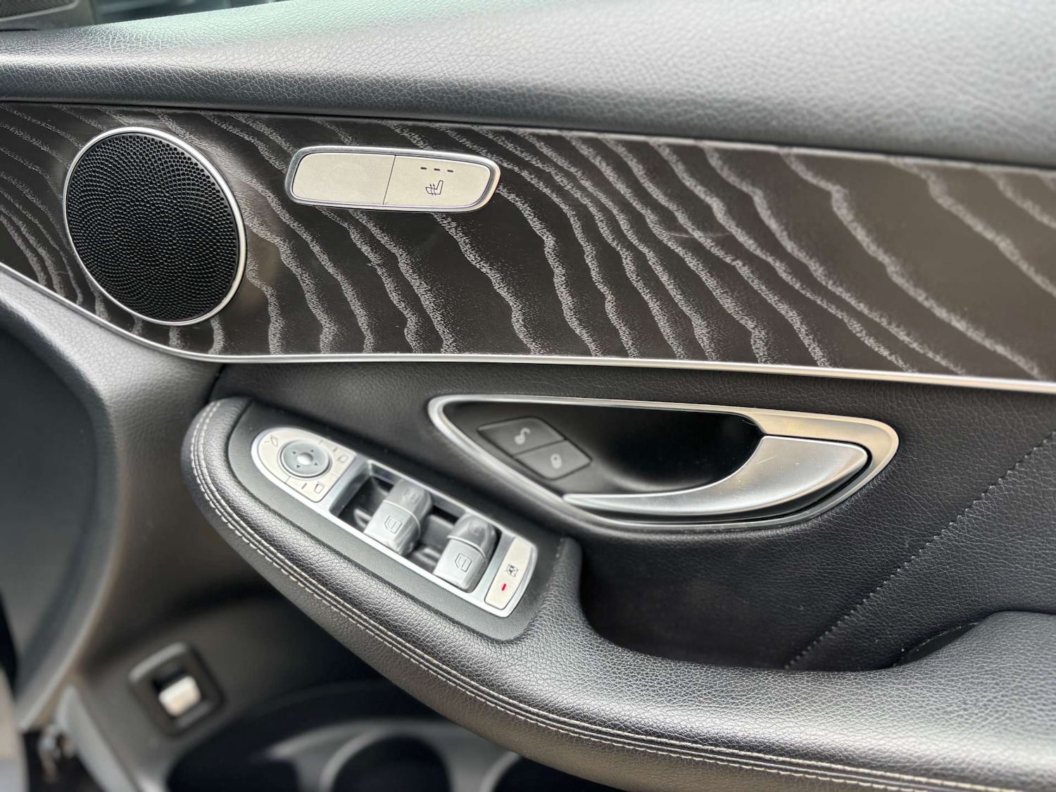 Used Mercedes-Benz GLC 2015 for sale - 76601636: Photo 52