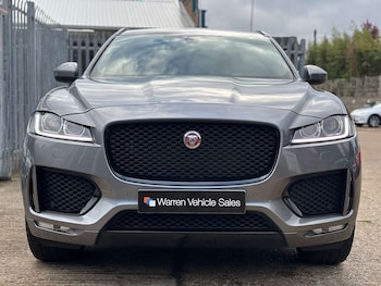 Used Jaguar F-Pace 2019 for sale - 76404383: Photo