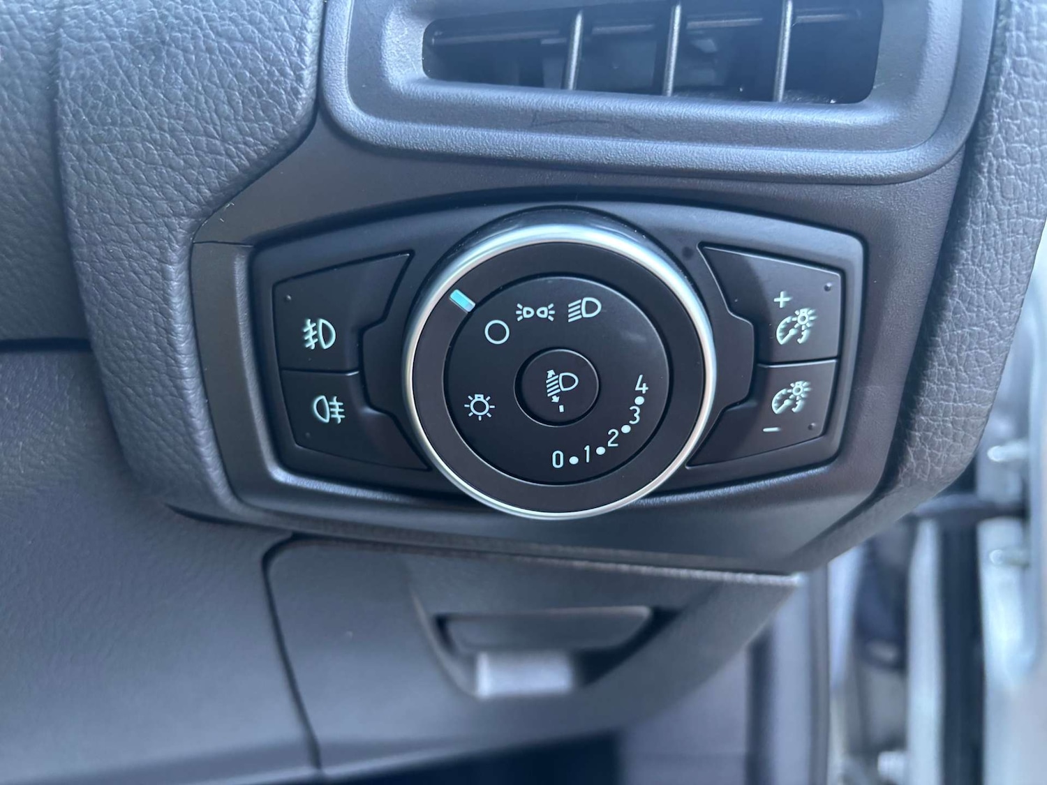 Used Ford Focus 2016 for sale - 76290940: Photo 38