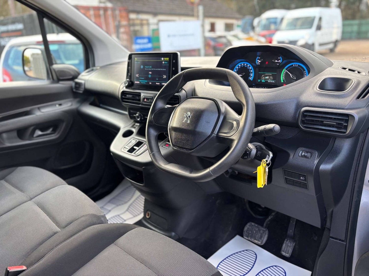 Used Peugeot Partner 2022 for sale - 76600999: Photo 15