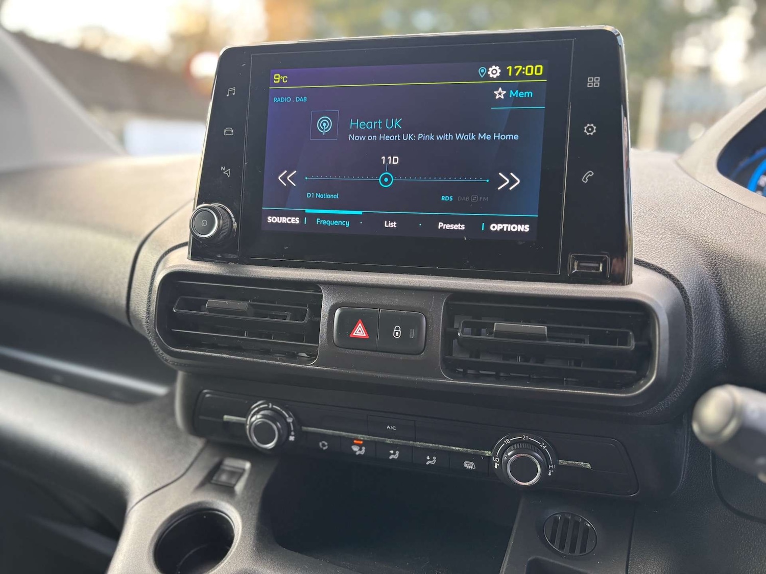 Used Peugeot Partner 2022 for sale - 76600999: Photo 19