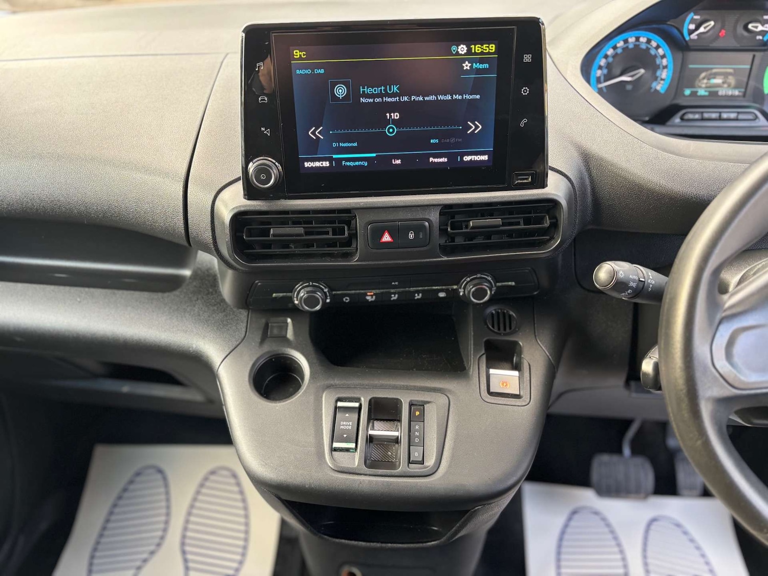 Used Peugeot Partner 2022 for sale - 76600999: Photo 22