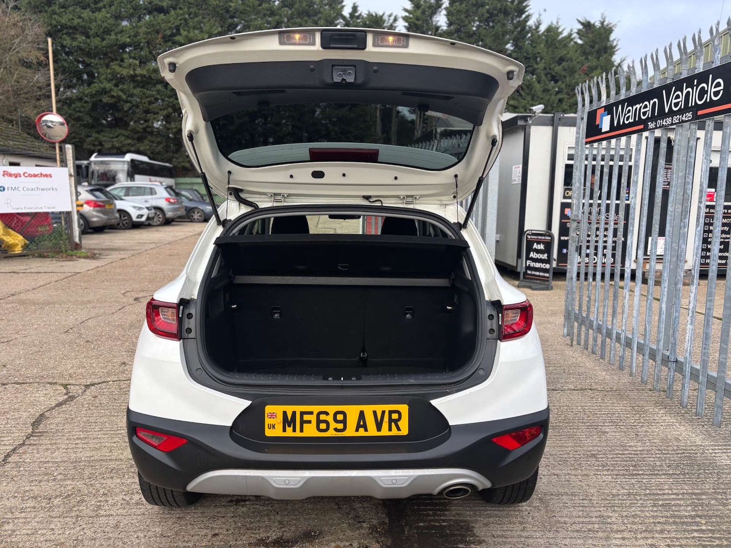 Used Kia Stonic 2019 for sale - 76611178: Photo 11