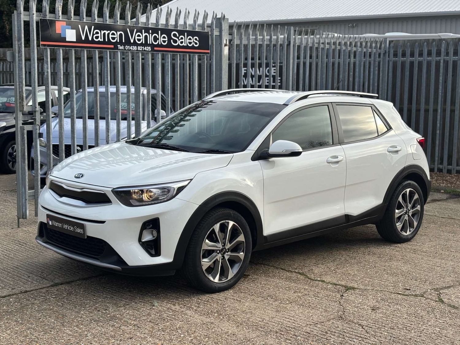 Used Kia Stonic 2019 for sale - 76611178: Photo 2