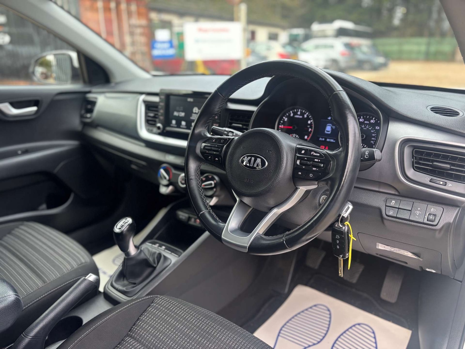Used Kia Stonic 2019 for sale - 76611178: Photo 29