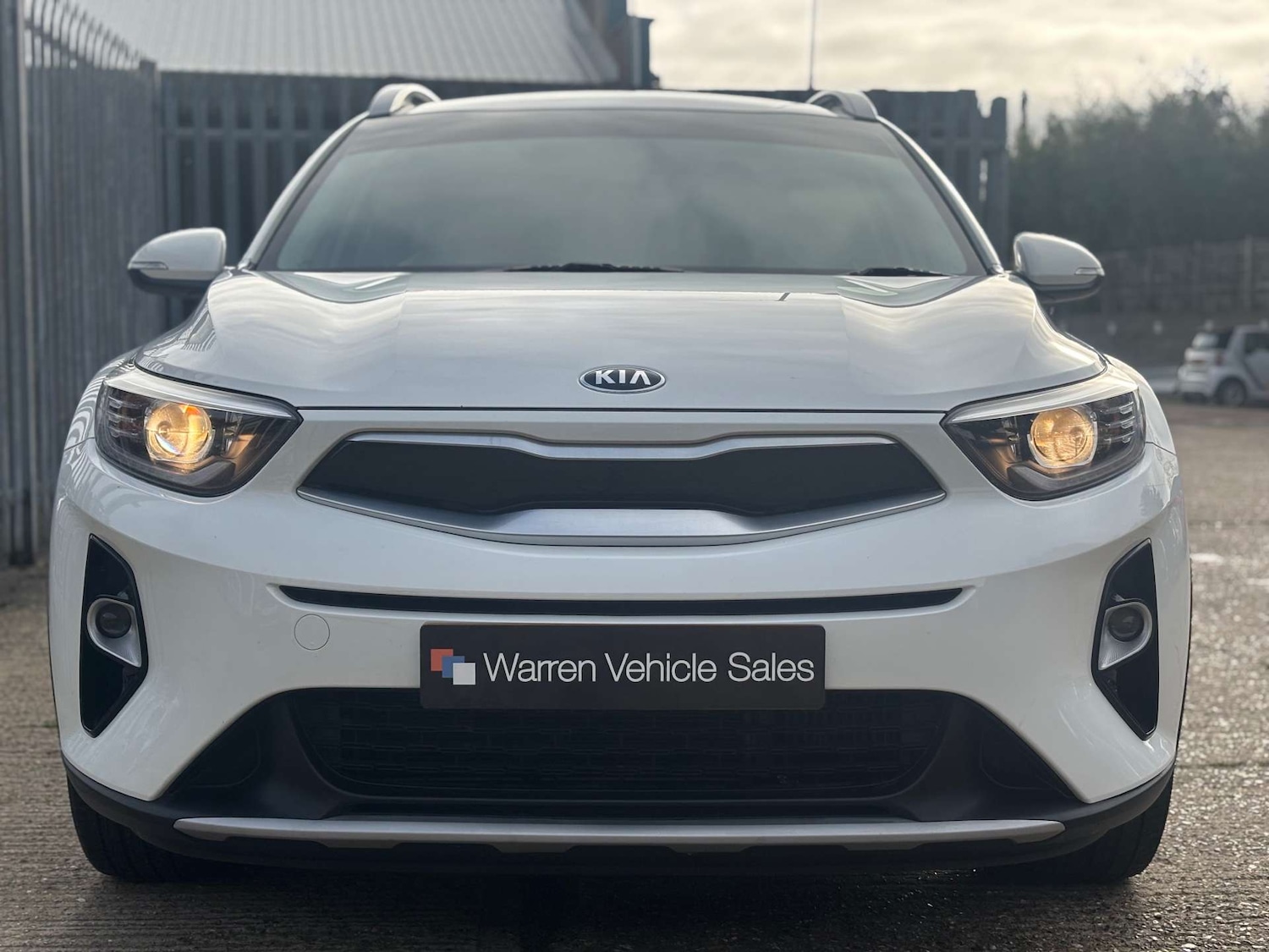 Used Kia Stonic 2019 for sale - 76611178: Photo 3