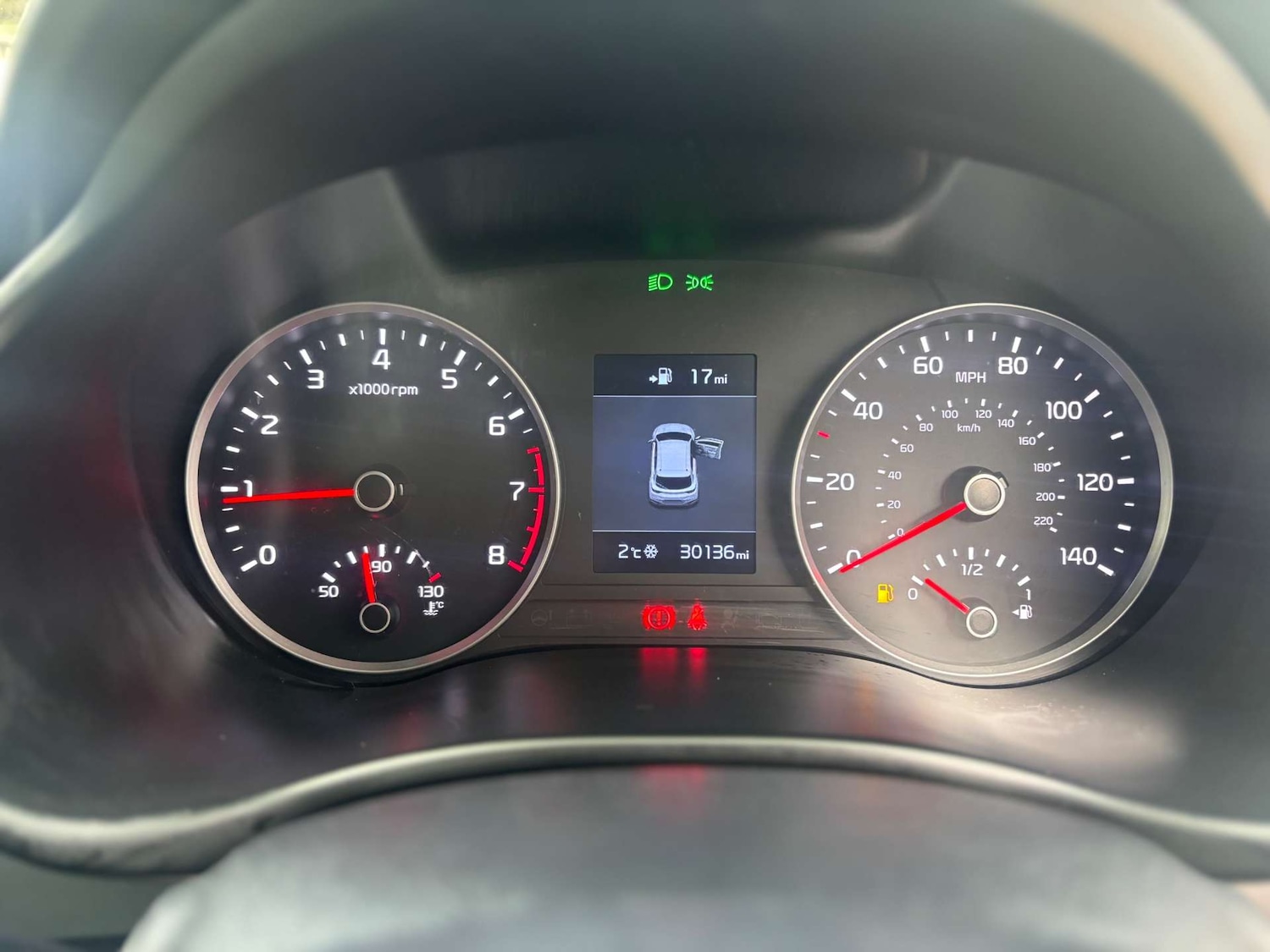 Used Kia Stonic 2019 for sale - 76611178: Photo 44