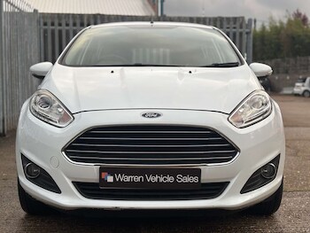 Used Ford Fiesta 2015 for sale - 76437876: Photo