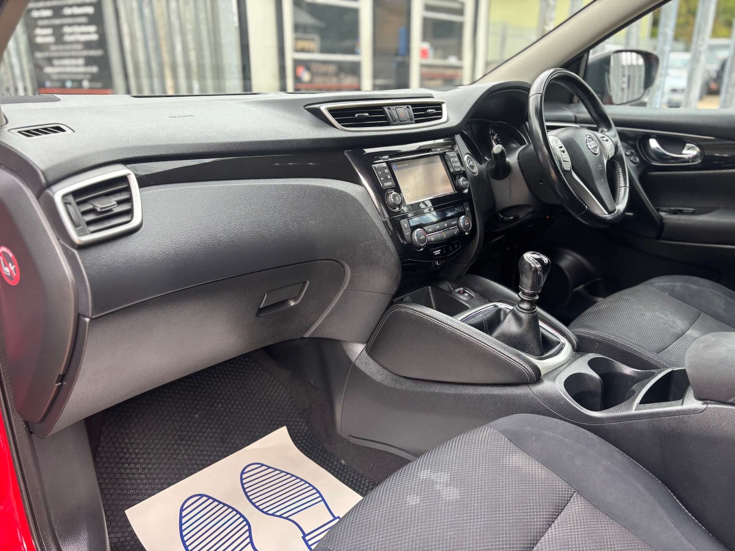 Used Nissan Qashqai 2015 for sale - 76427113: Photo 31