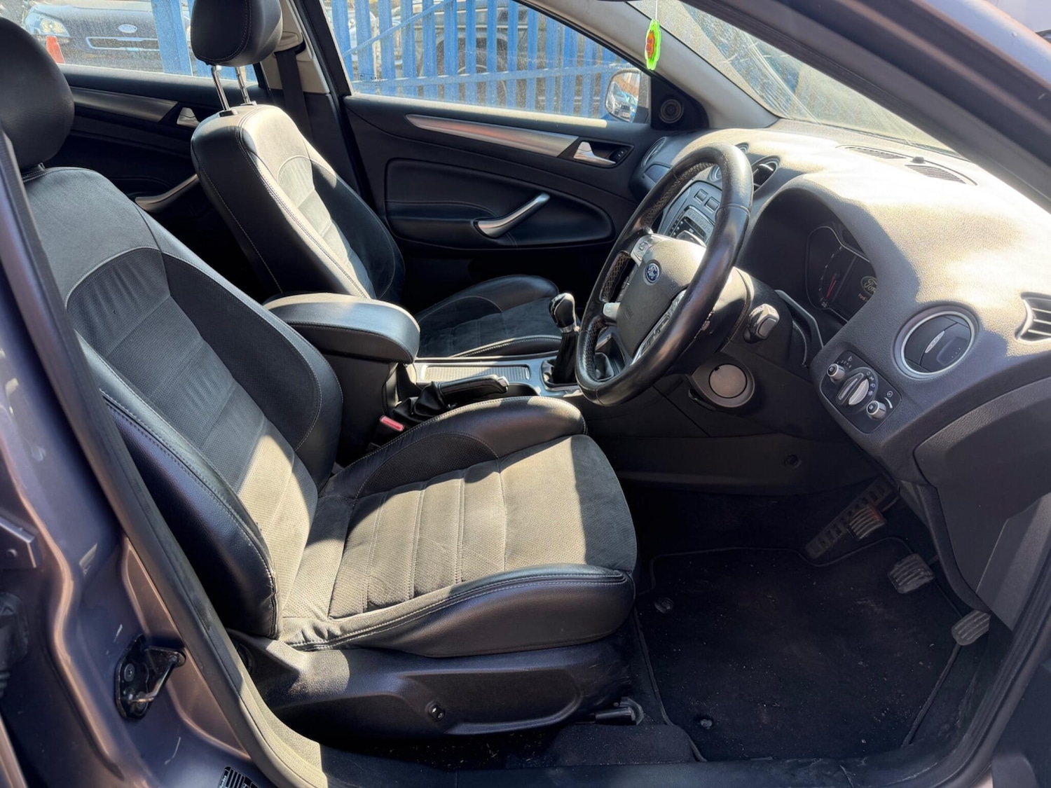 Used Ford Mondeo 2011 for sale - 78072654: Photo 11