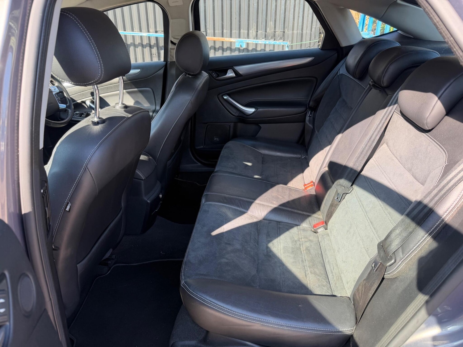 Used Ford Mondeo 2011 for sale - 78072654: Photo 14