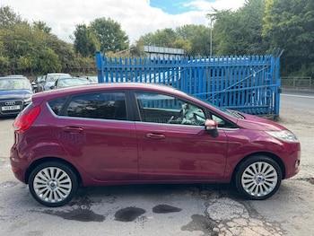 Used Ford Fiesta 2009 for sale - 78637000: Photo