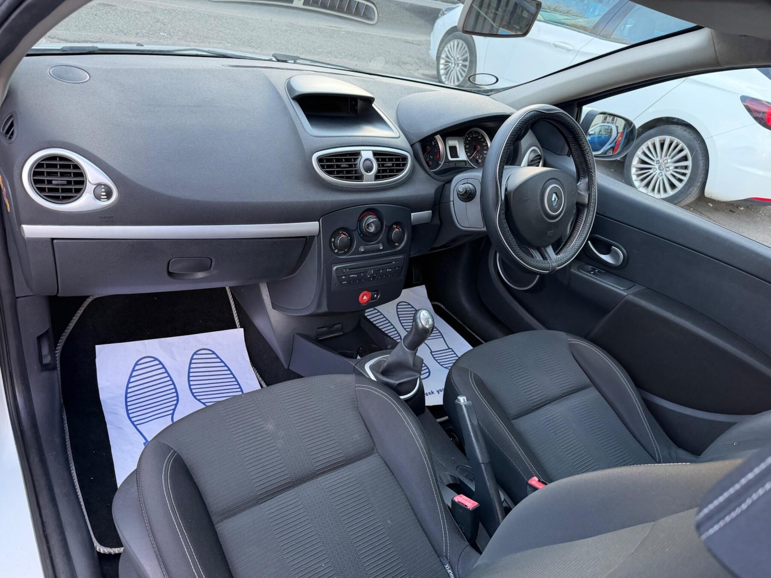 Used Renault Clio 2009 for sale - 78086069: Photo 12