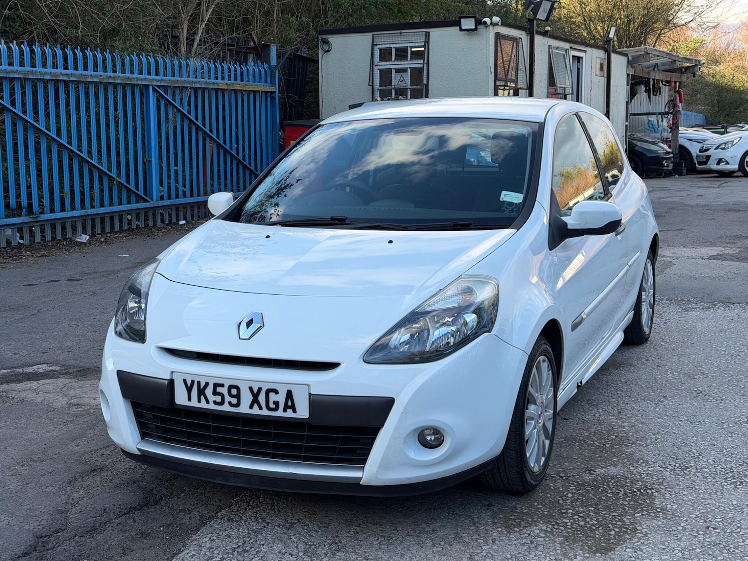 Used Renault Clio 2009 for sale - 78086069: Photo 2