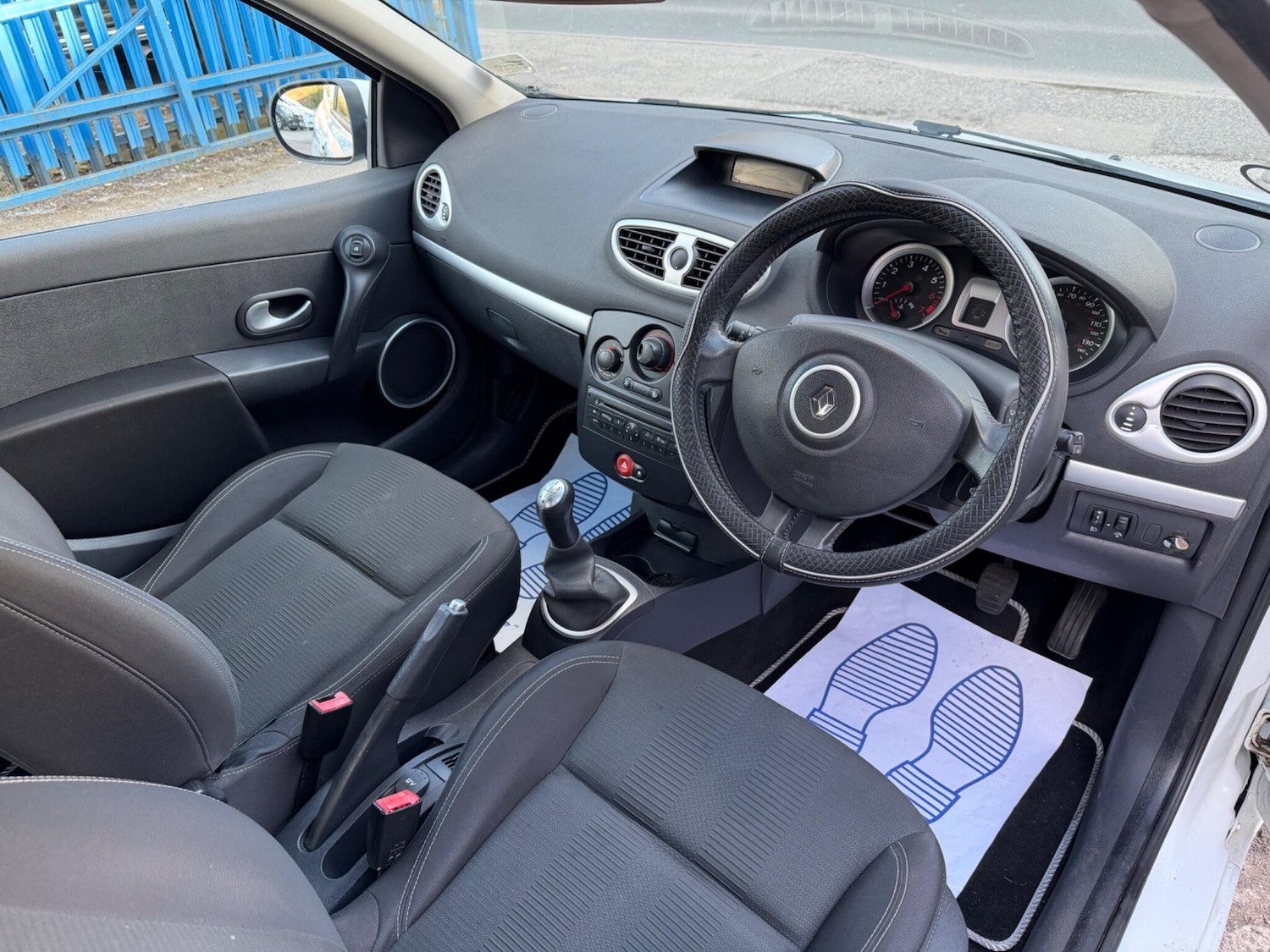 Used Renault Clio 2009 for sale - 78086069: Photo 8