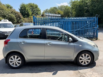 Used Toyota Yaris 2009 for sale - 79373174: Photo