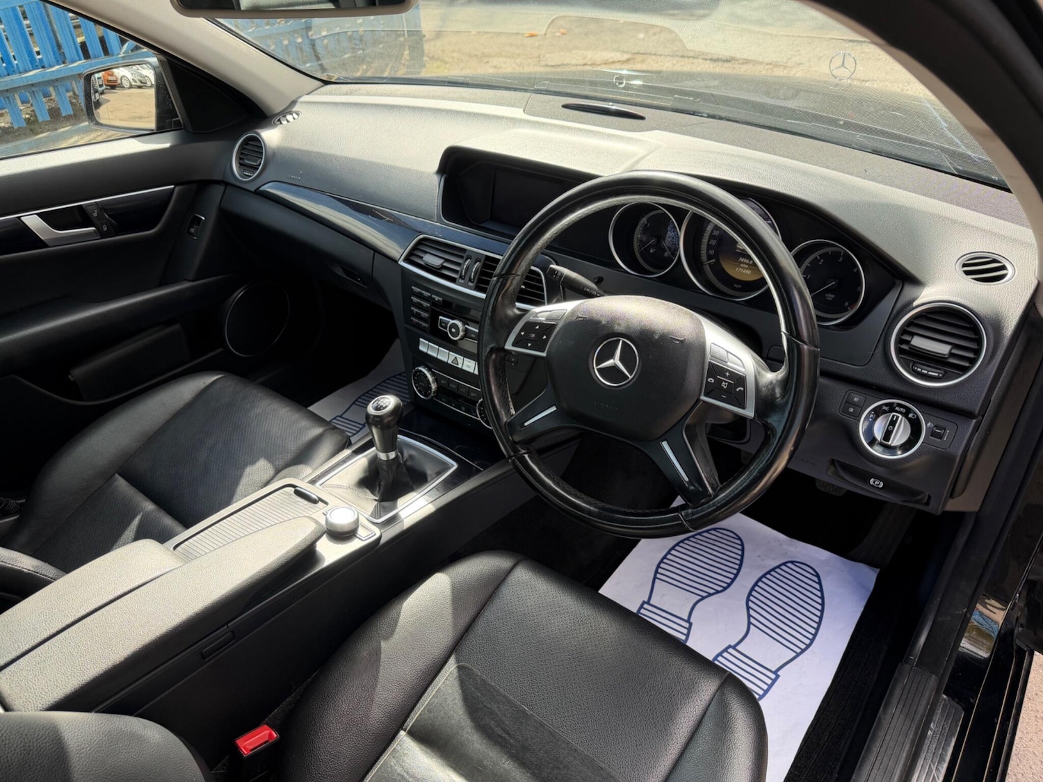 Used Mercedes-Benz C Class 2012 for sale - 78071960: Photo 10