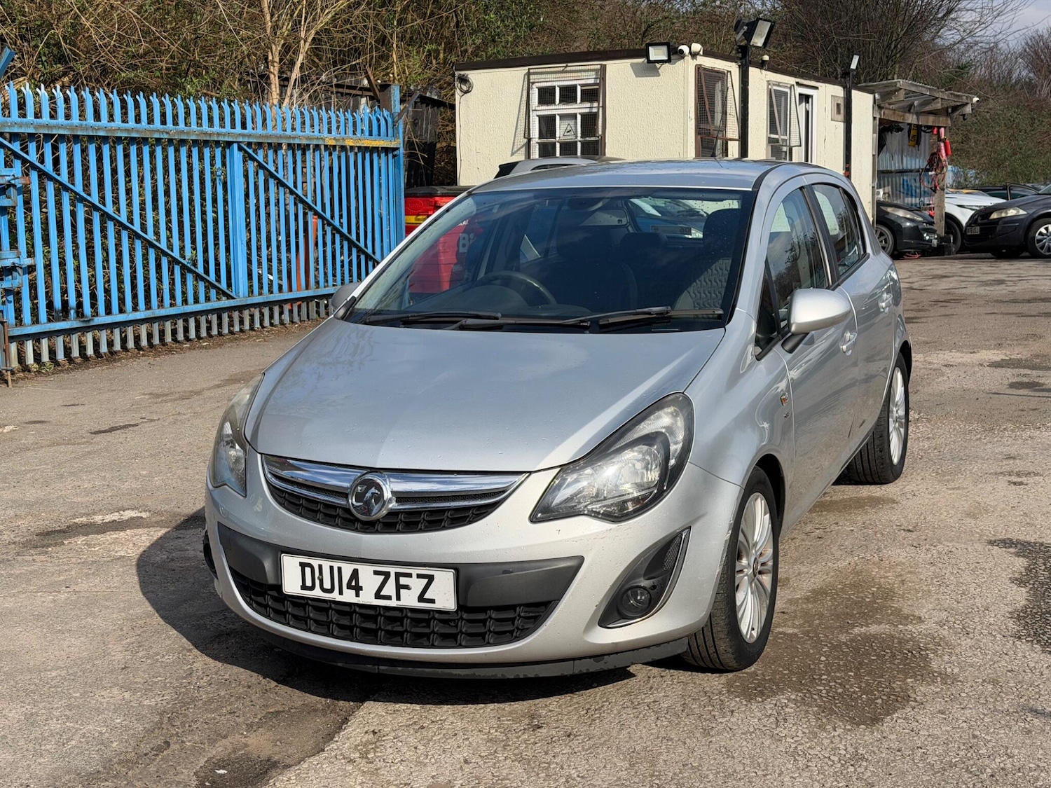 Used Vauxhall Corsa 2014 for sale - 78073020: Photo 2
