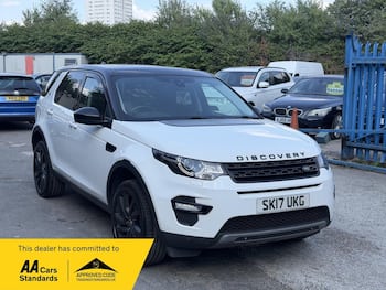 Used Land Rover Discovery Sport 2017 for sale - 79740584: Photo