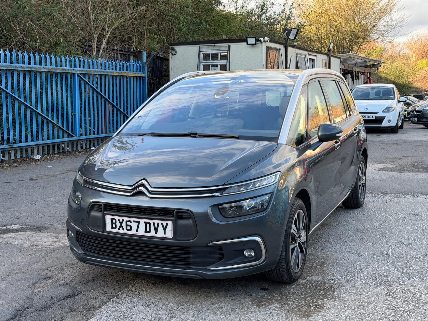 Used Citroen Grand C4 Picasso 2017 for sale - 78086939: Photo 2