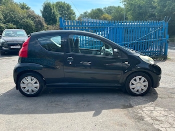 Used Peugeot 107 2011 for sale - 79532214: Photo