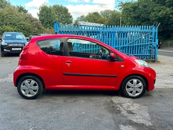Used Peugeot 107 2011 for sale - 79441444: Photo