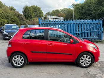 Used Toyota Yaris 2011 for sale - 79808725: Photo