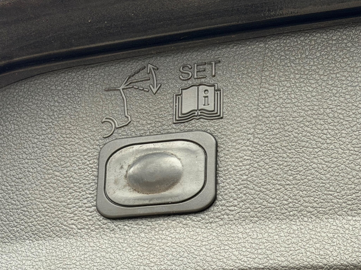 Used Ford Kuga 2013 for sale - 78072789: Photo 15