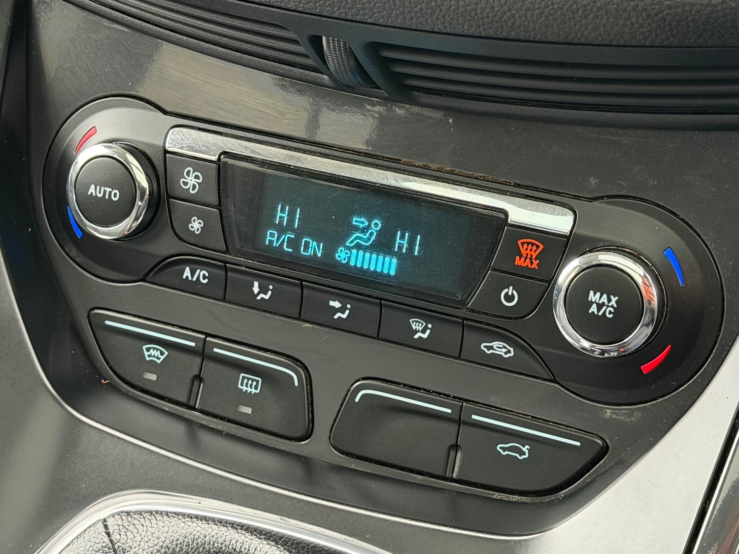 Used Ford Kuga 2013 for sale - 78072789: Photo 19