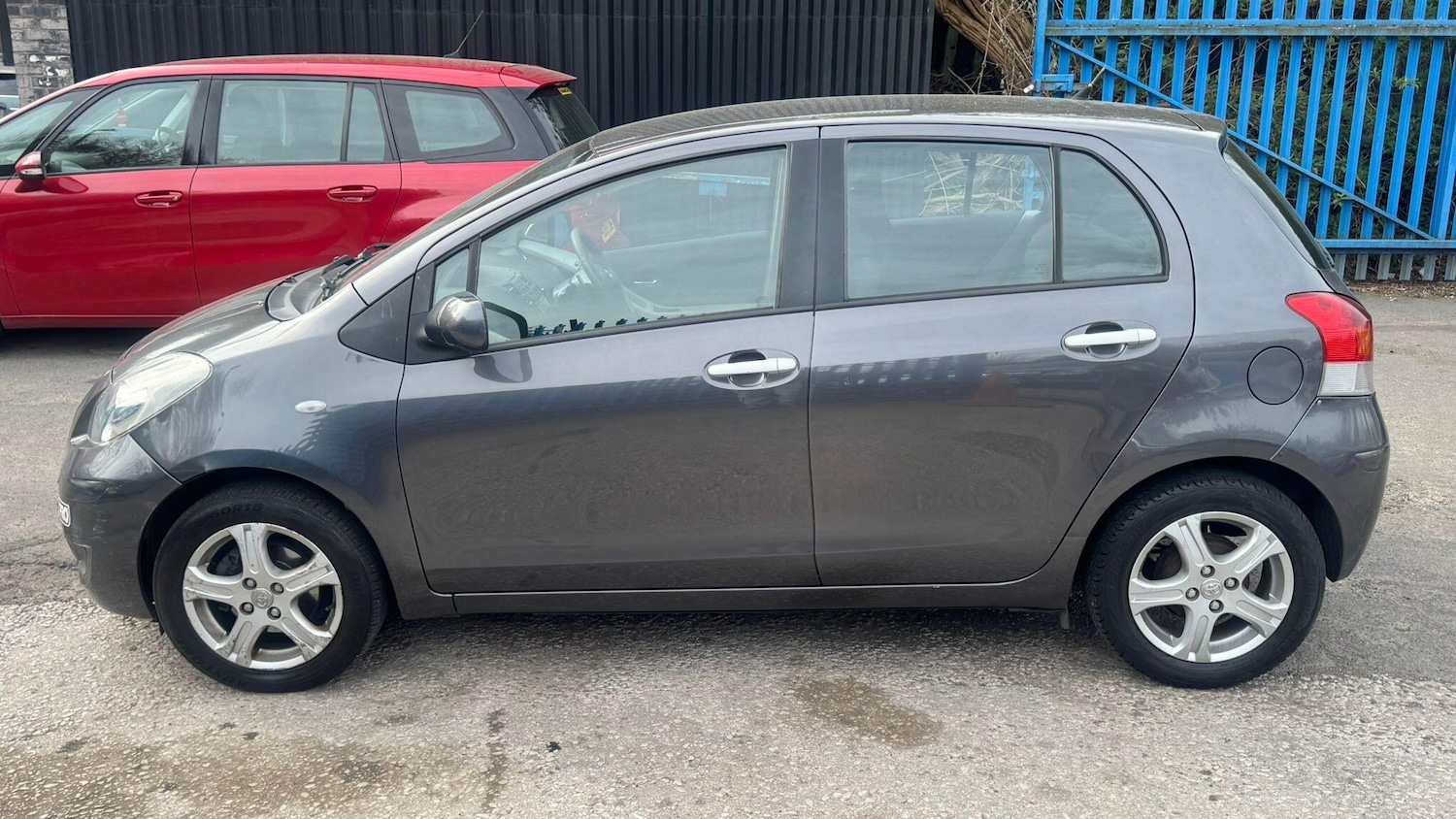 Used Toyota Yaris 2010 for sale - 78127703: Photo 5