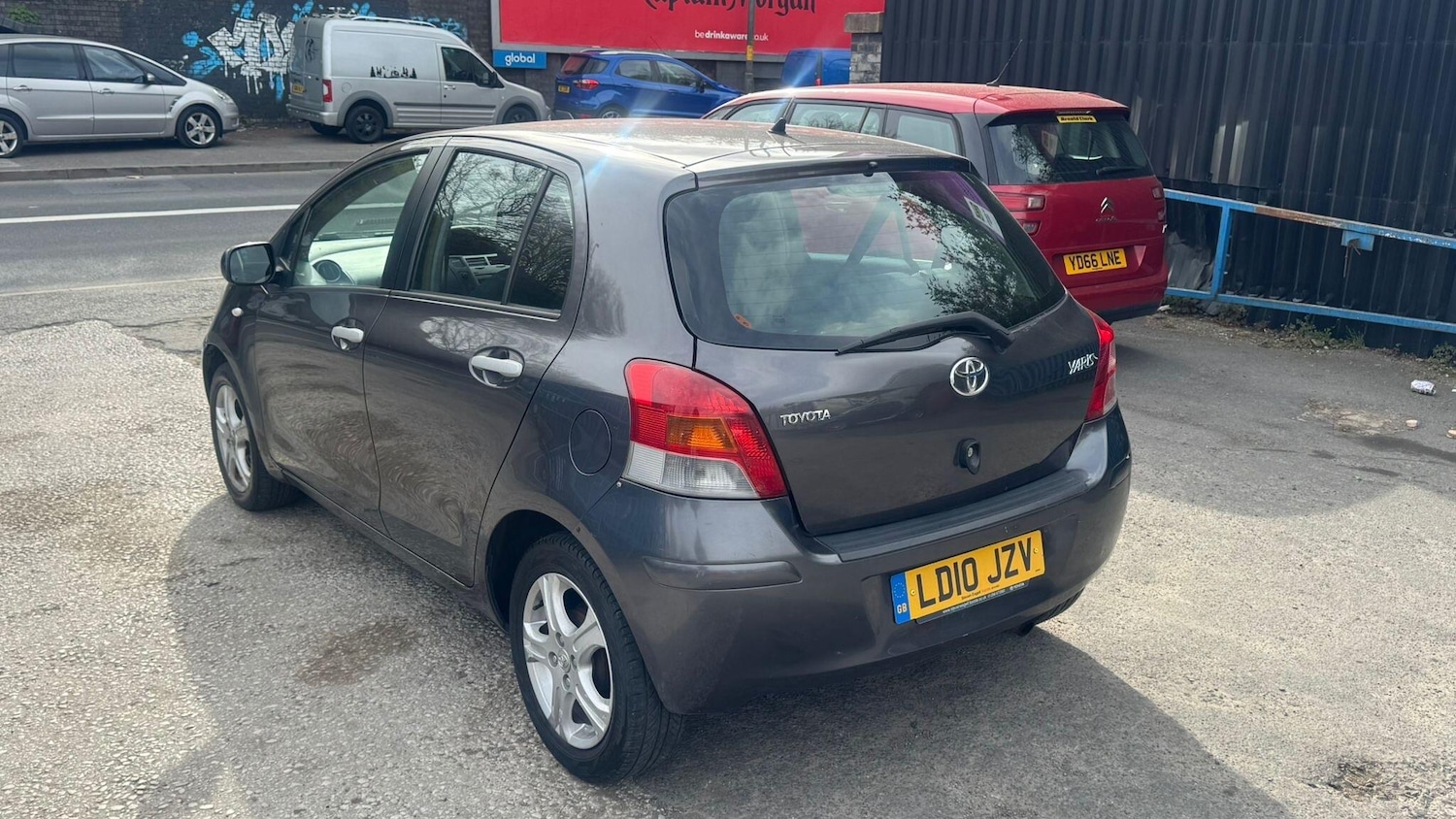 Used Toyota Yaris 2010 for sale - 78127703: Photo 7