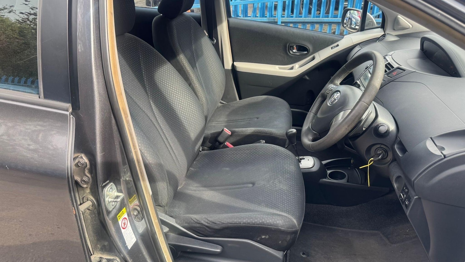 Used Toyota Yaris 2010 for sale - 78127703: Photo 8