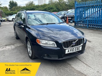 Used Volvo V70 2010 for sale - 79465275: Photo