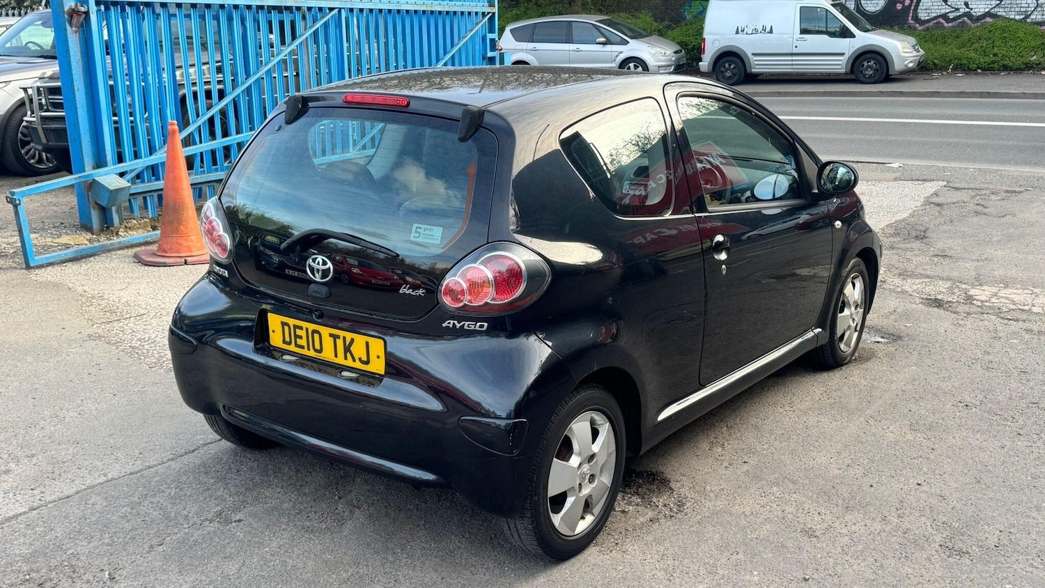 Used Toyota AYGO 2010 for sale - 78148189: Photo 5