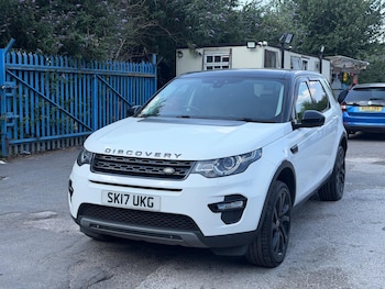 Used Land Rover Discovery Sport 2017 for sale - 79188582: Photo