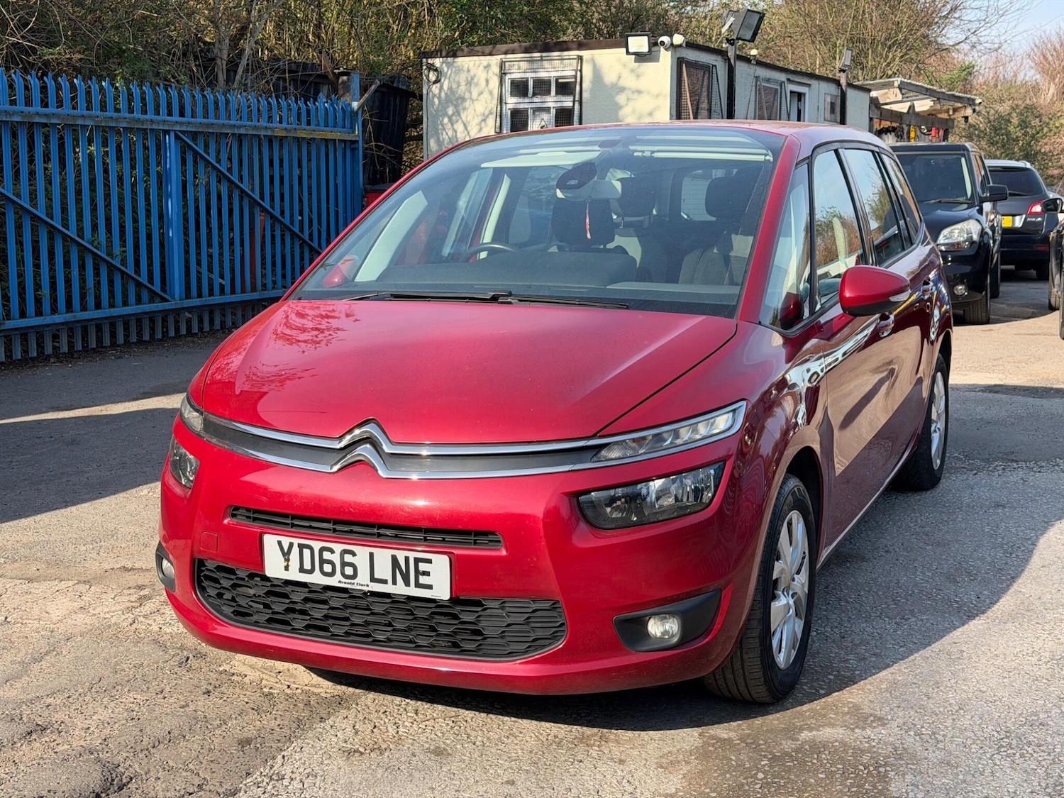 Used Citroen Grand C4 Picasso 2016 for sale - 78072728: Photo 2