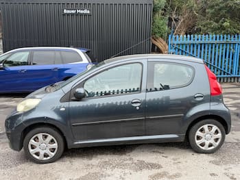Used Peugeot 107 2010 for sale - 79774799: Photo