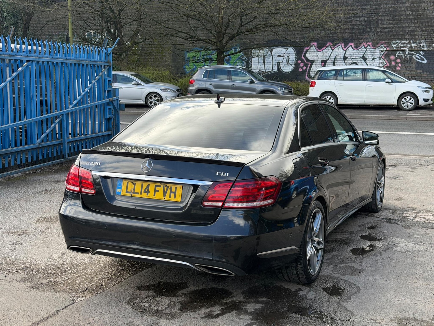 Used Mercedes-Benz E Class 2014 for sale - 78072150: Photo 6