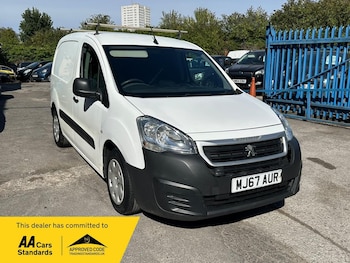 Used Peugeot Partner 2017 for sale - 79483987: Photo