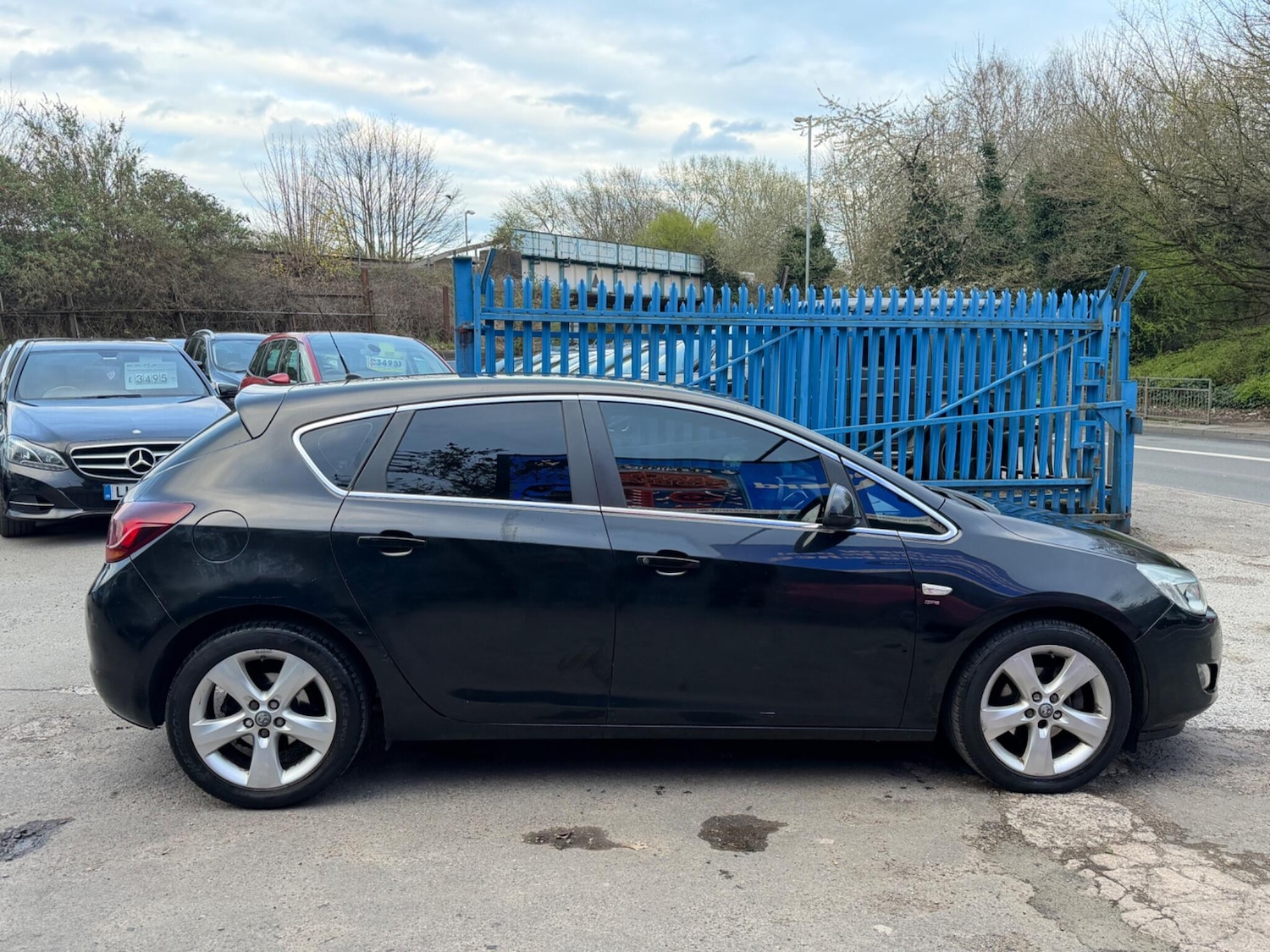 Used Vauxhall Astra 2011 for sale - 78073031: Photo 4