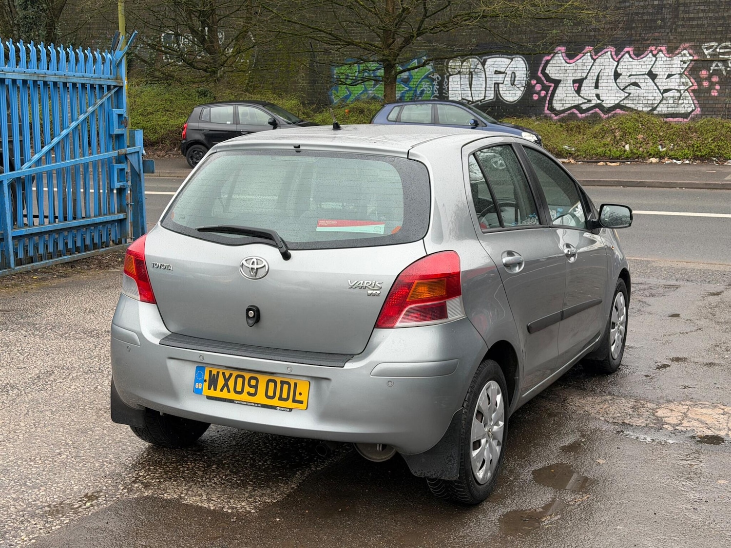Used Toyota Yaris for sale - 78214100: Photo 6