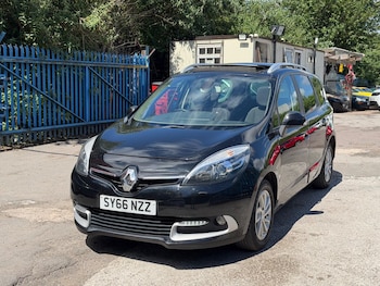 Used Renault Grand Scenic 2016 for sale - 78859859: Photo