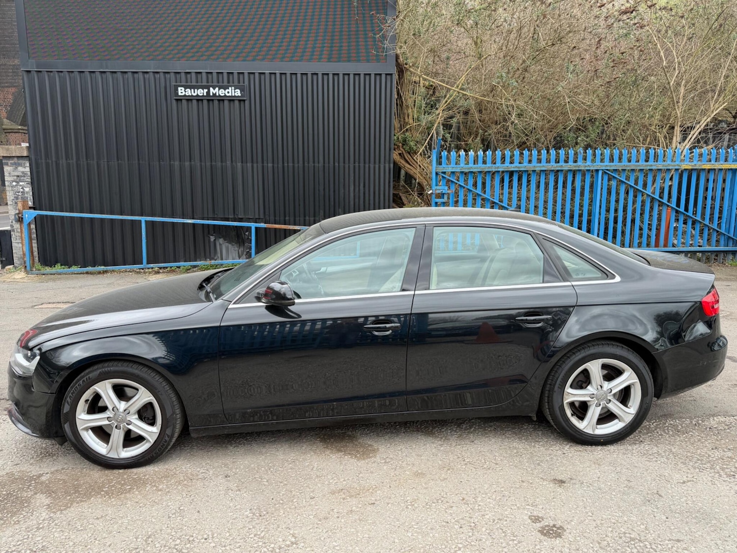 Used Audi A4 2015 for sale - 78072763: Photo 5