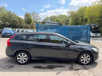 Used Volvo V60 2012 for sale - 78334851: Photo