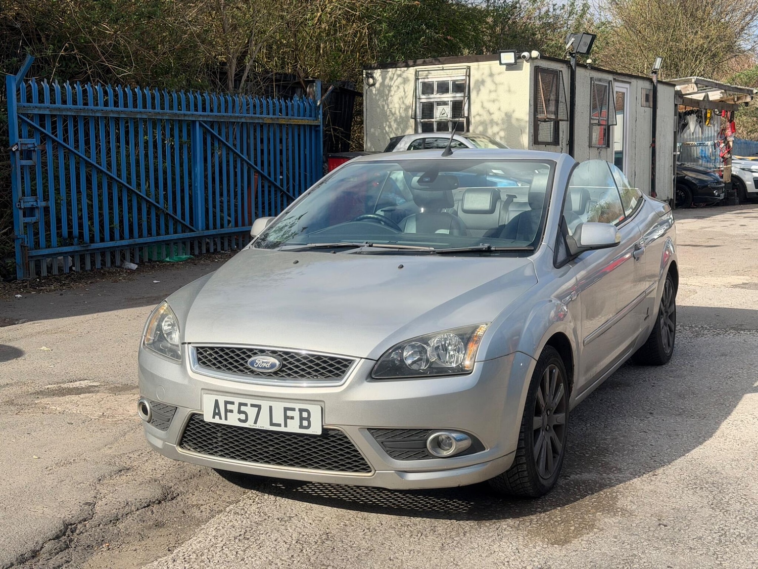 Used Ford Focus CC for sale - 78148246: Photo 2