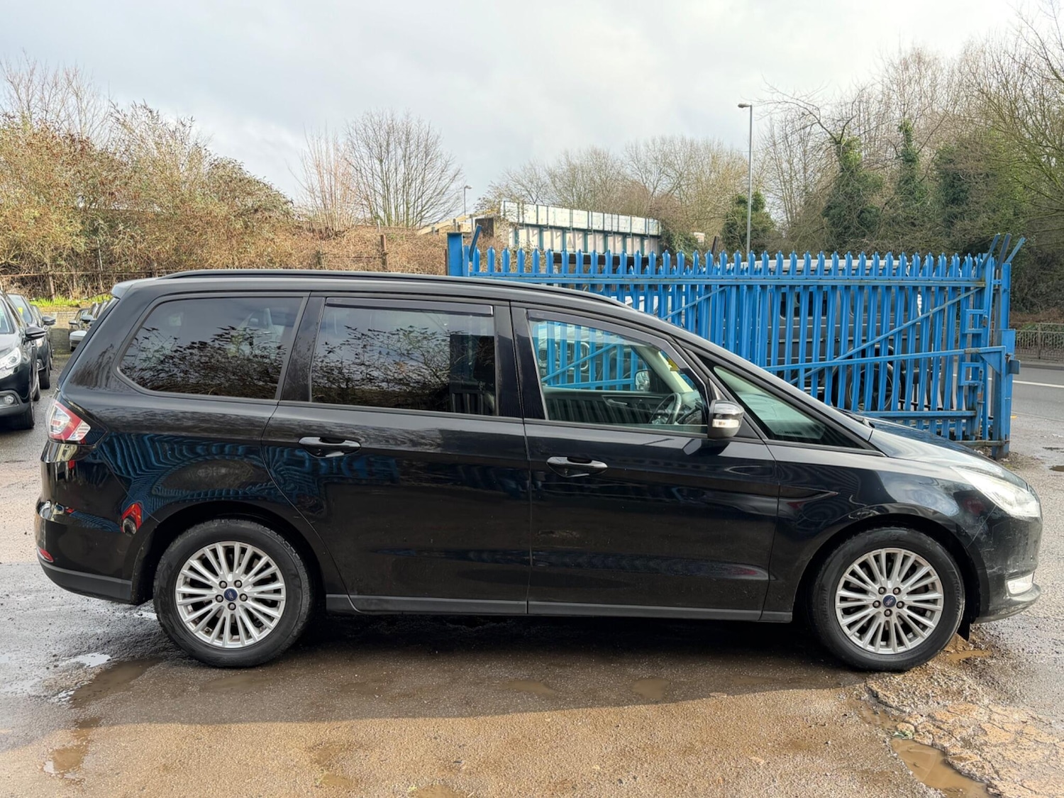 Used Ford Galaxy 2017 for sale - 78072947: Photo 4