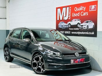 Used Volkswagen Golf 2018 for sale - 76899872: Photo