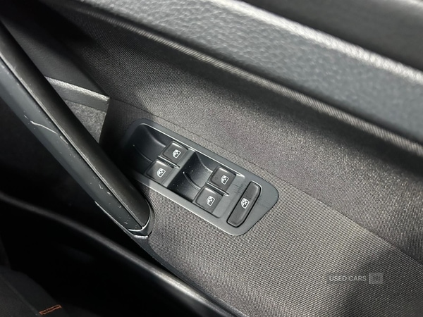 Used Volkswagen Golf 2018 for sale - 76899872: Photo 36